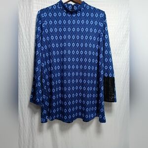 Tyler Boe Tunic with Faux Leather cuffs. Ladies size L